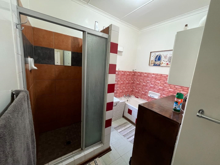 4 Bedroom Property for Sale in Ses Brugge Northern Cape